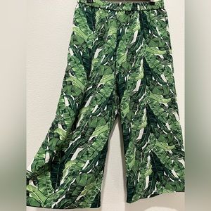 H&M Green Leaf Print Summer Ankle Pant
